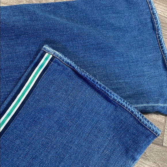 L'AGENCE  Solana Flare Blue Denim Jeans - Picture 5 of 5